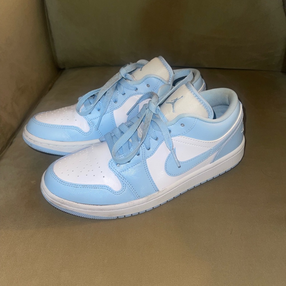 Women’s Nike dunk / sneakers